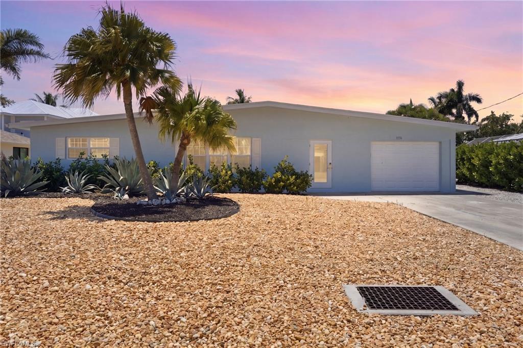 8336 Lagoon RD