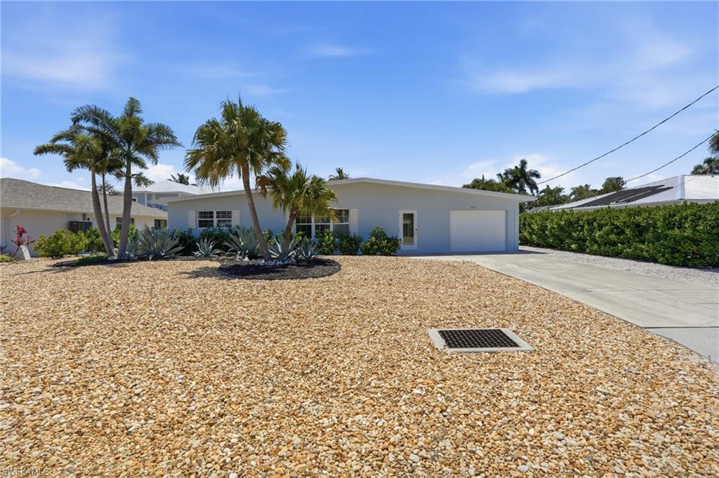 8336 Lagoon RD