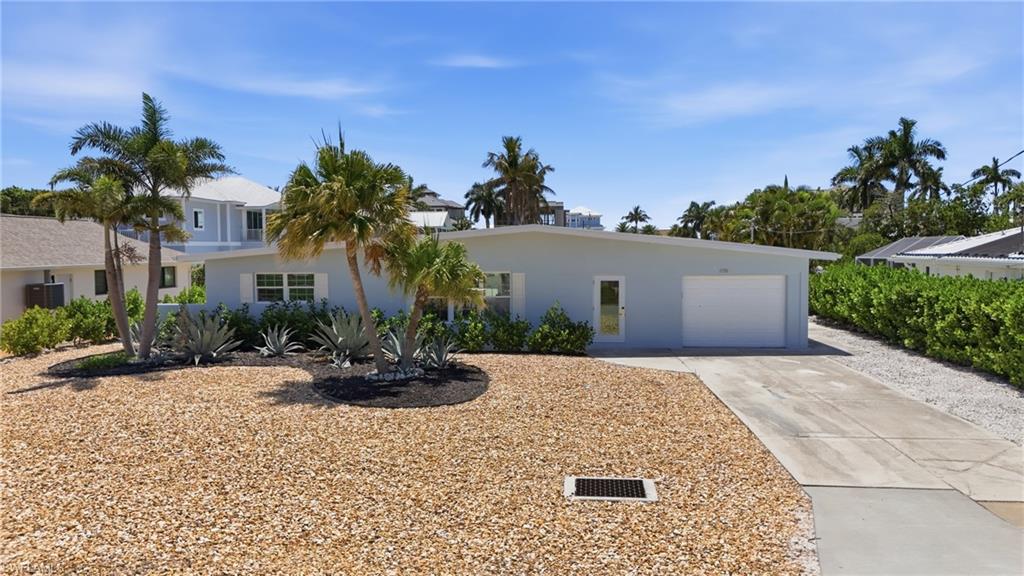 8336 Lagoon RD