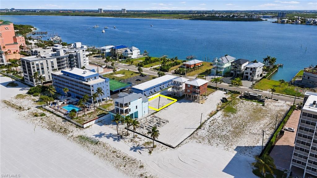 432 Estero BLVD