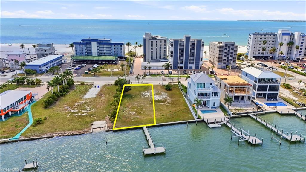 385 Estero BLVD