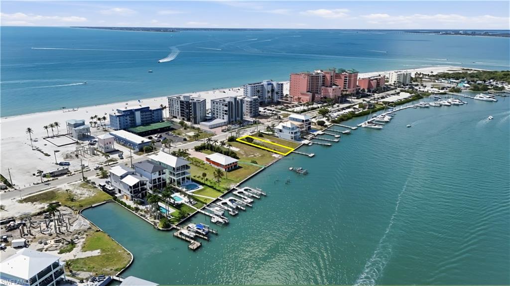 385 Estero BLVD