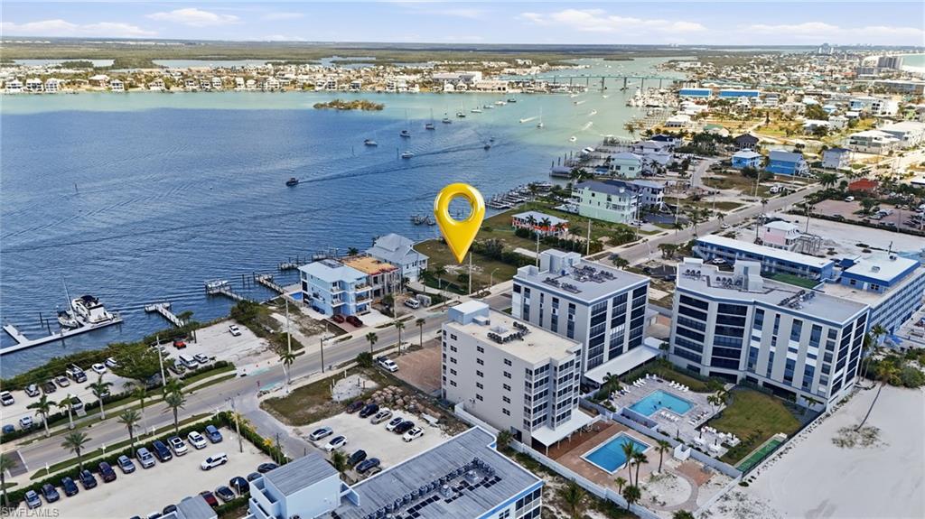 385 Estero BLVD