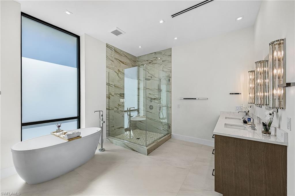 455 Palermo CIR