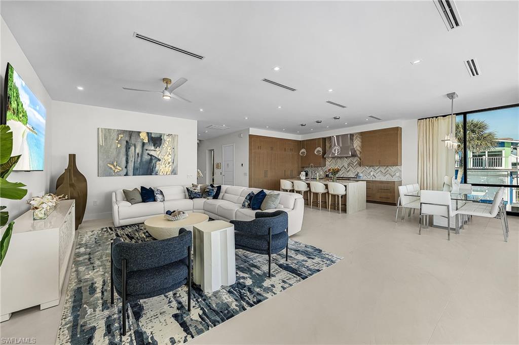 455 Palermo CIR