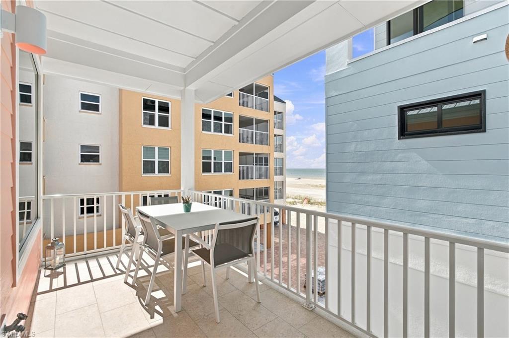 724 Estero BLVD