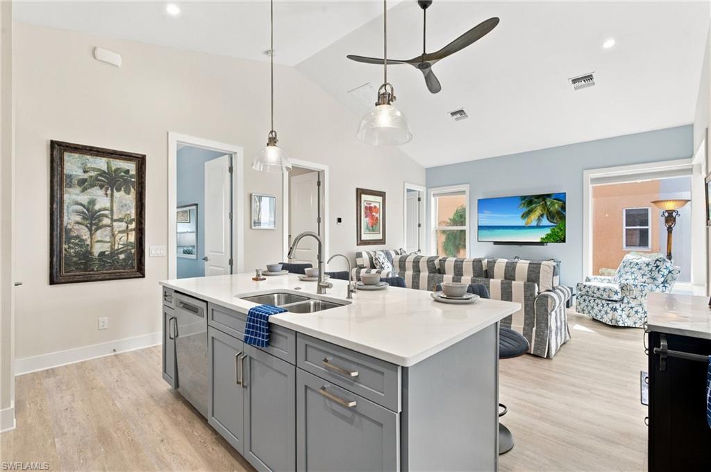 724 Estero BLVD