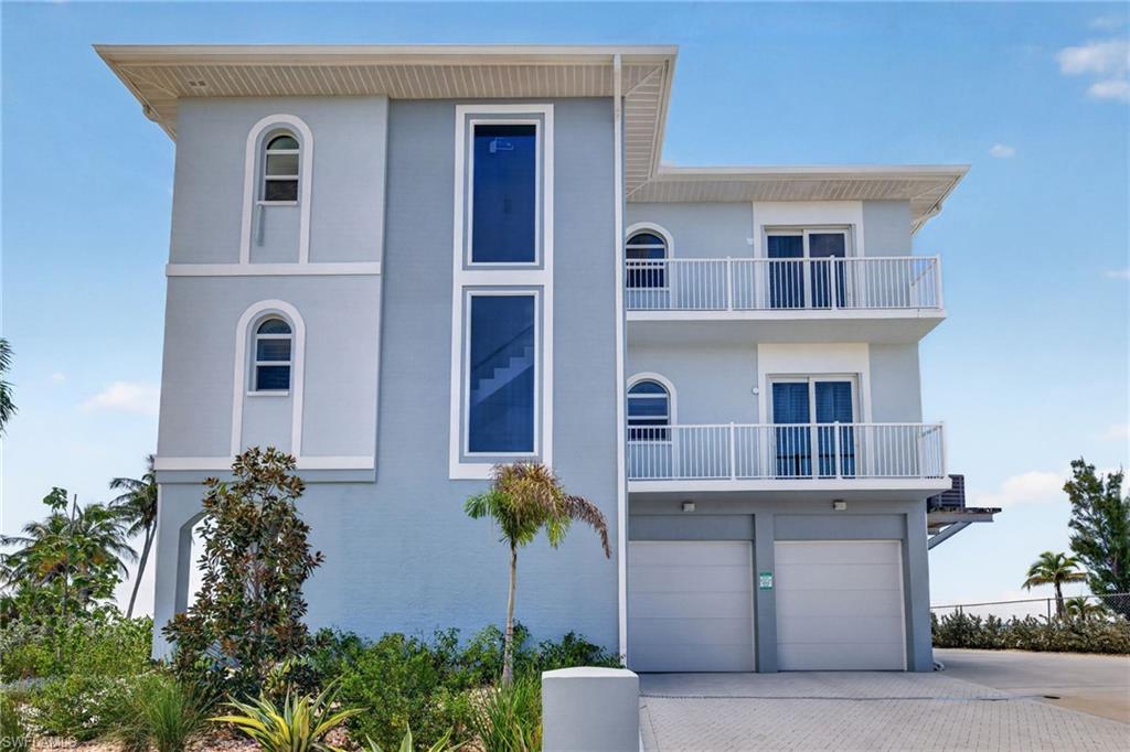 61 Mango ST