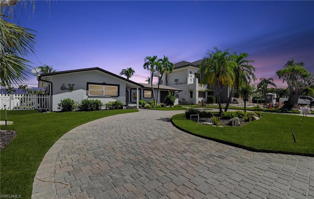 35 Fairview BLVD