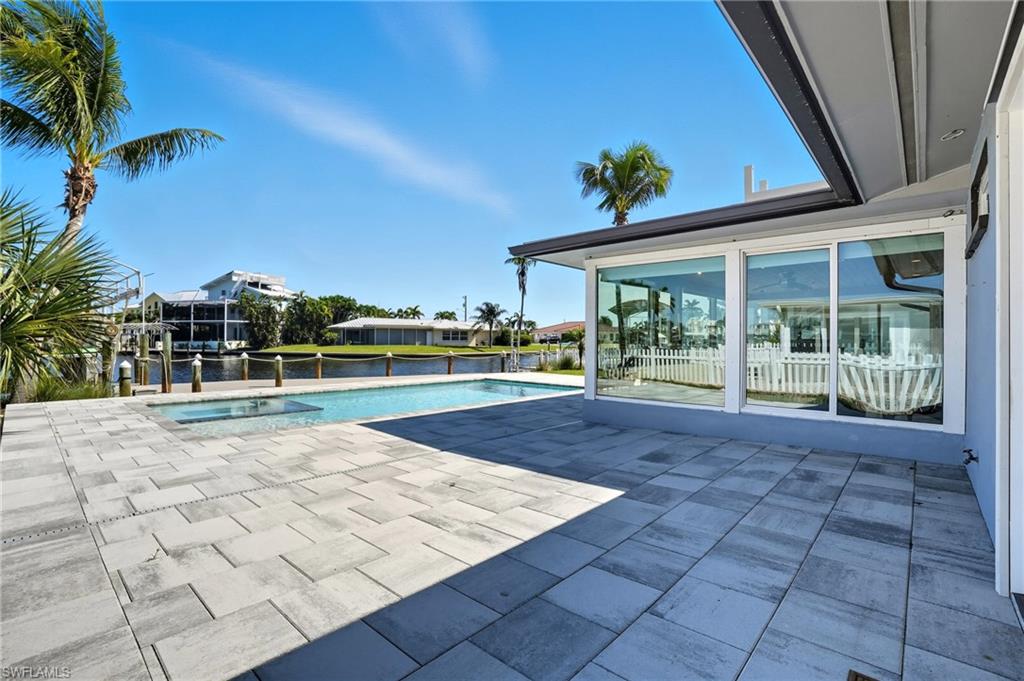 35 Fairview BLVD