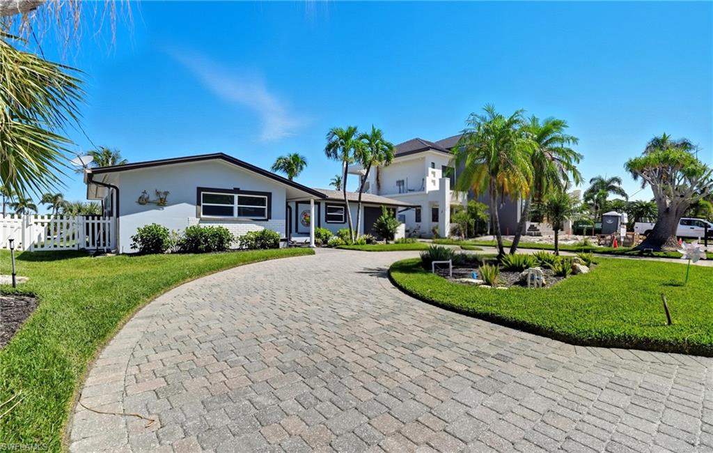 35 Fairview BLVD