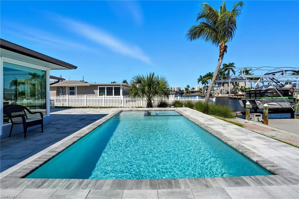 35 Fairview BLVD