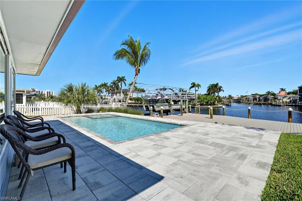 35 Fairview BLVD