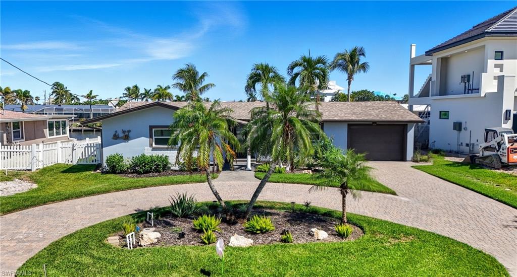 35 Fairview BLVD