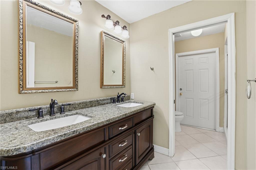 48 Fairview BLVD