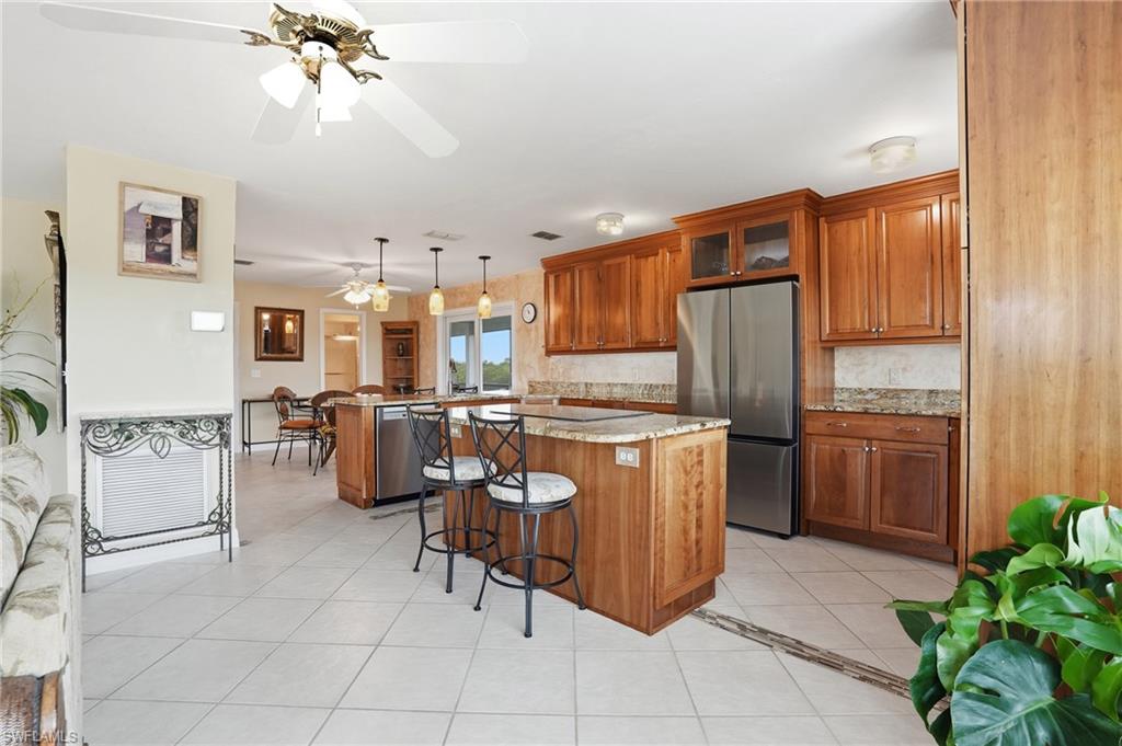 48 Fairview BLVD