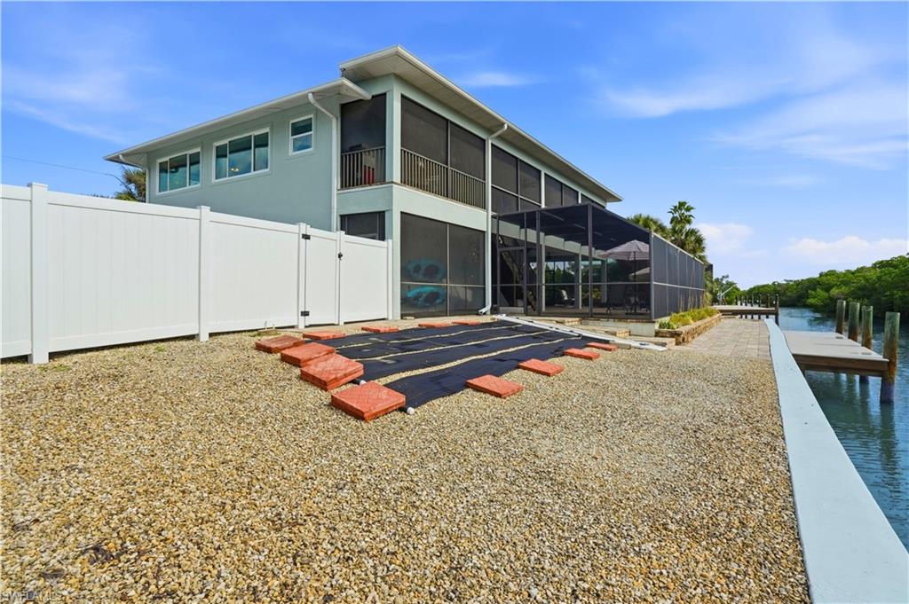 48 Fairview BLVD