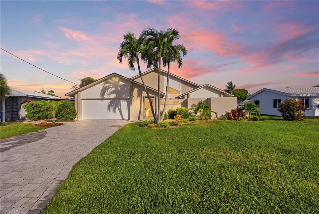 323 Washington CT