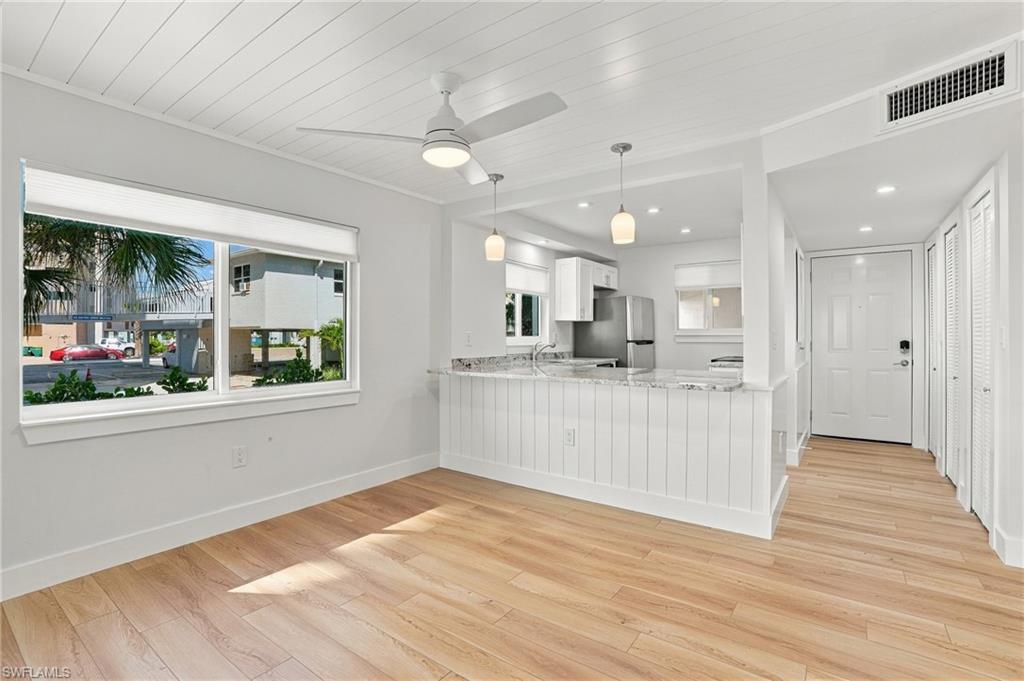 2580 Estero BLVD 15