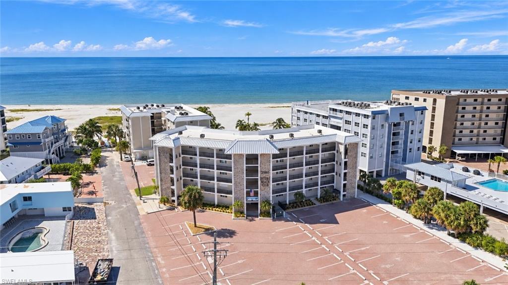 2580 Estero BLVD 15