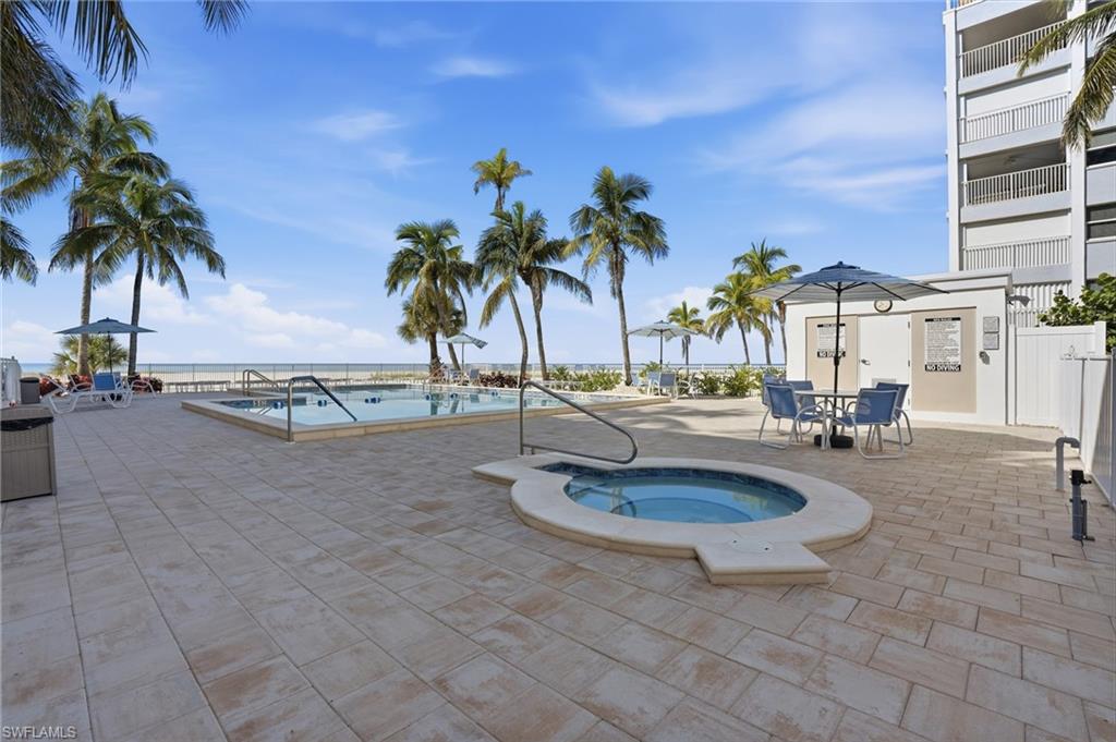 2580 Estero BLVD 15