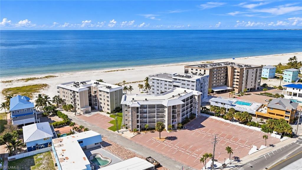 2580 Estero BLVD 15