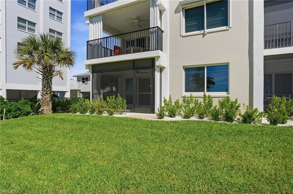 2580 Estero BLVD 15