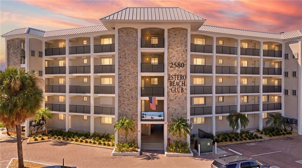 2580 Estero BLVD 15