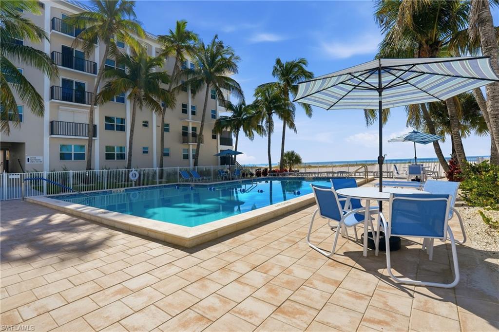 2580 Estero BLVD 15