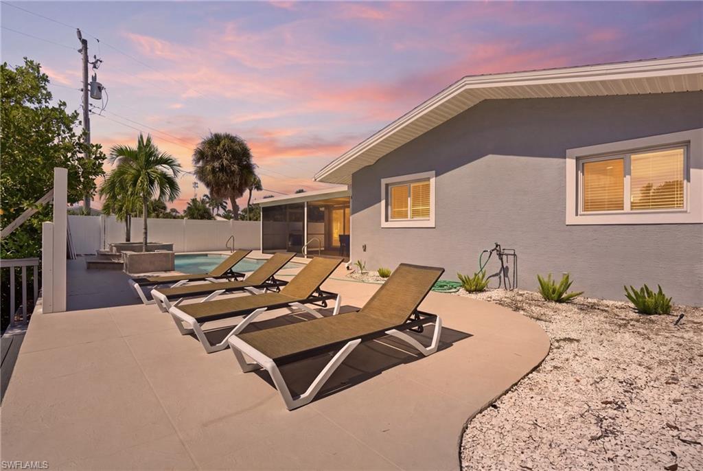 310 Madison CT