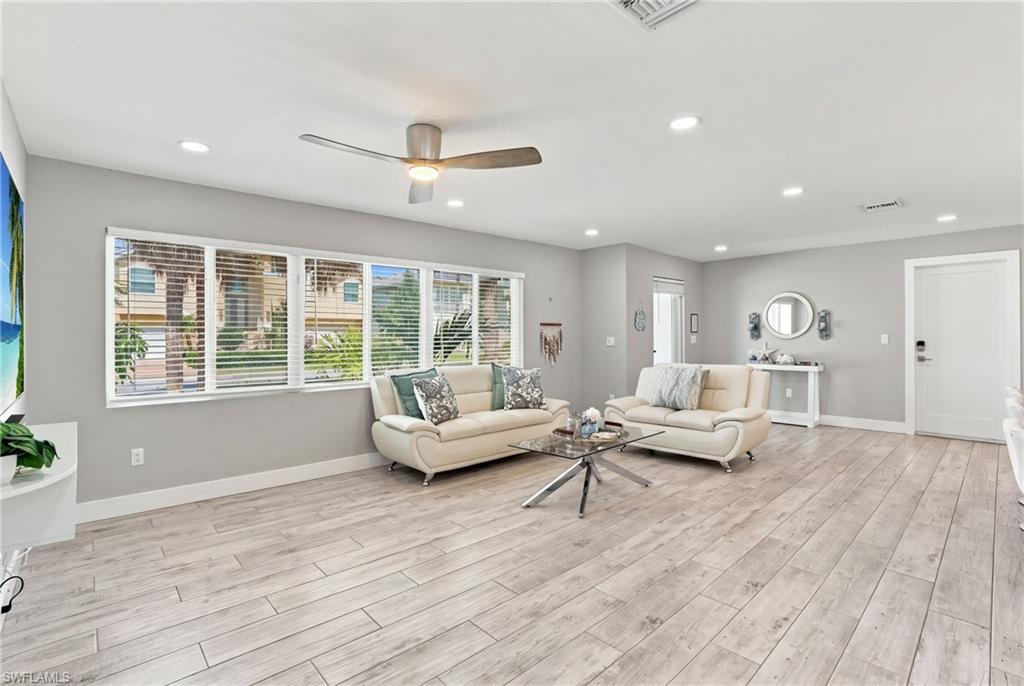 310 Madison CT