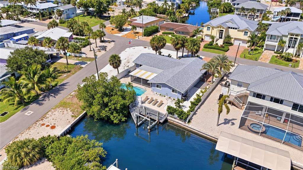 310 Madison CT