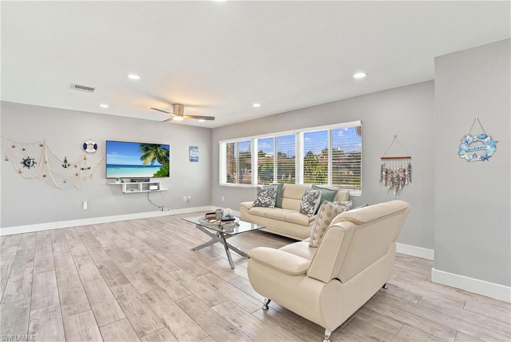 310 Madison CT