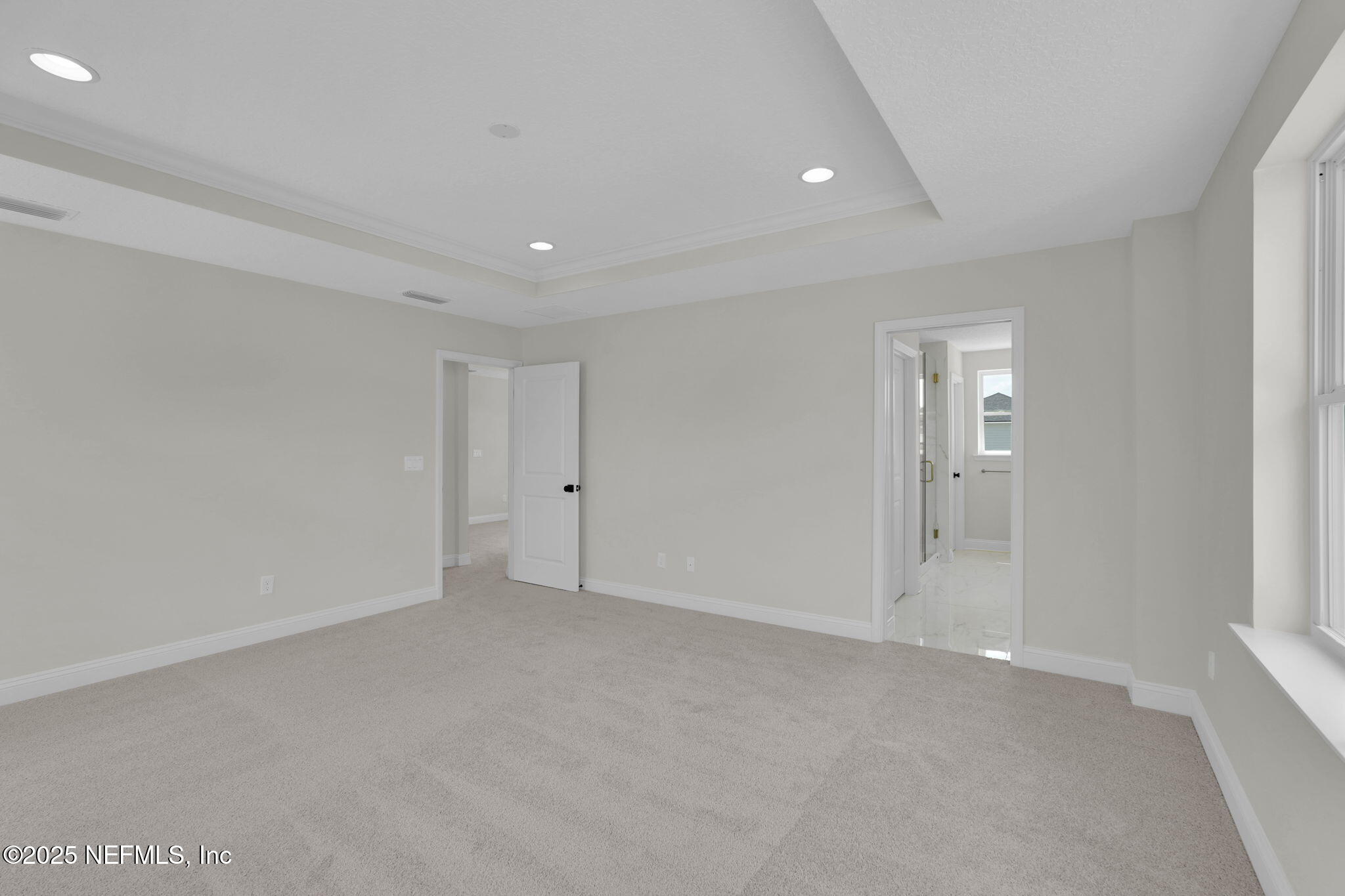 390 REFLECTIONS Avenue