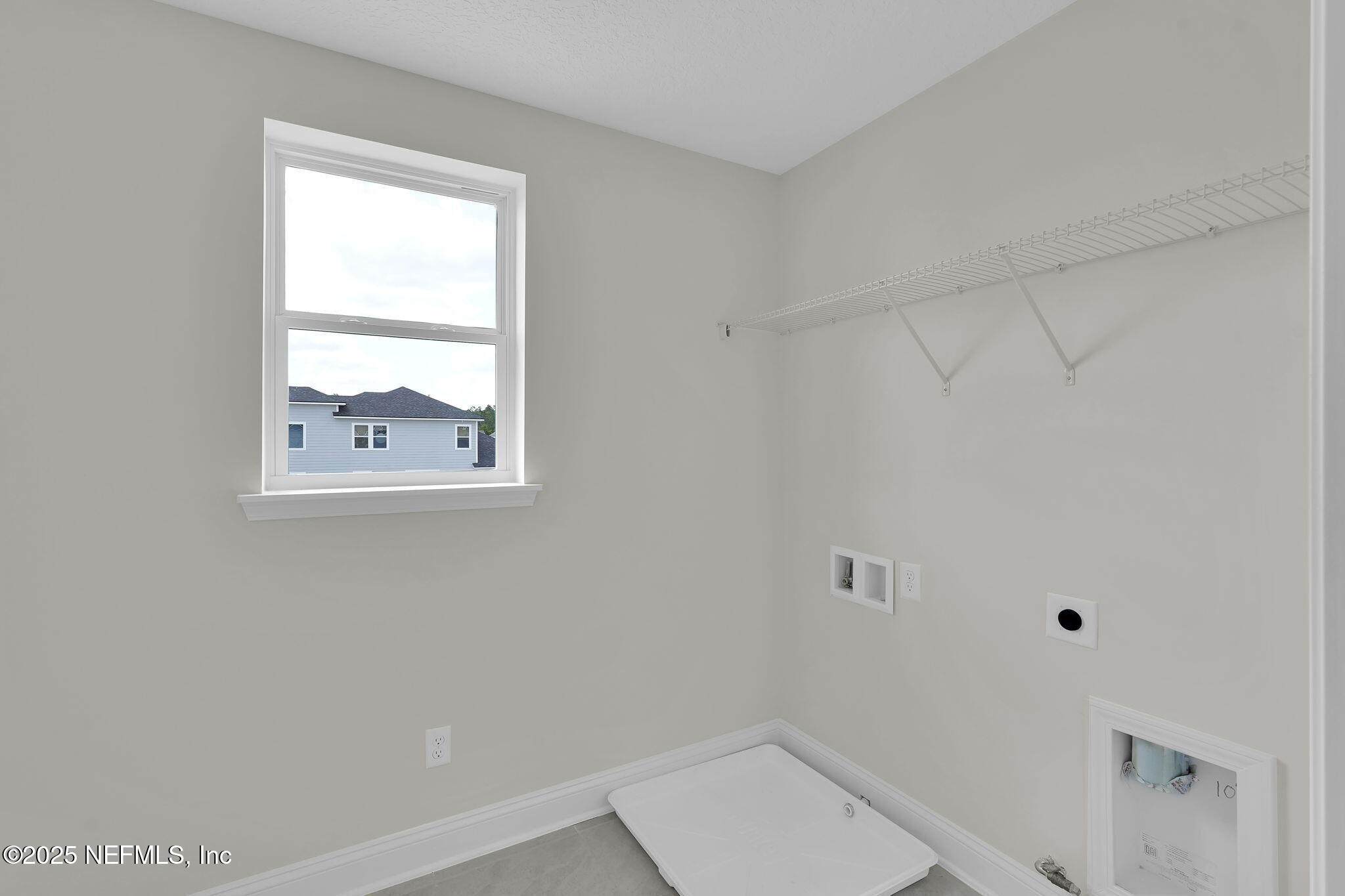 390 REFLECTIONS Avenue