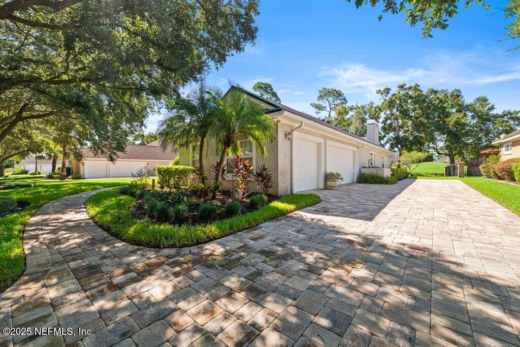 13124 WEXFORD HOLLOW Road N