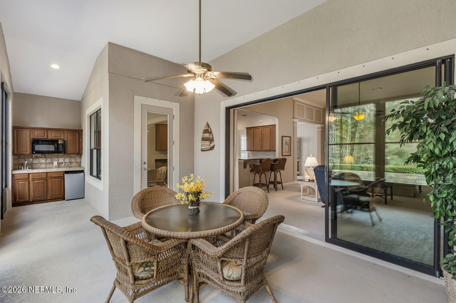 113 THICKET CREEK Trail