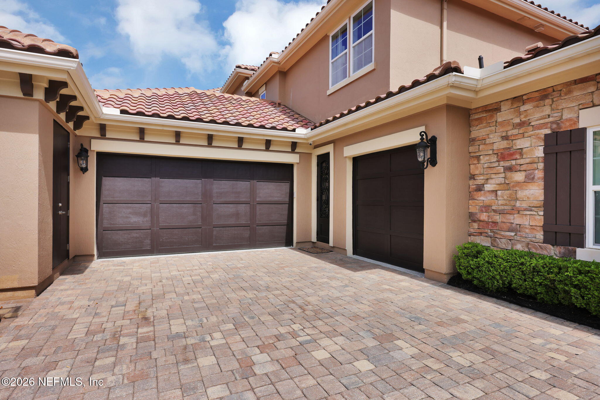 449 DEER VALLEY Drive