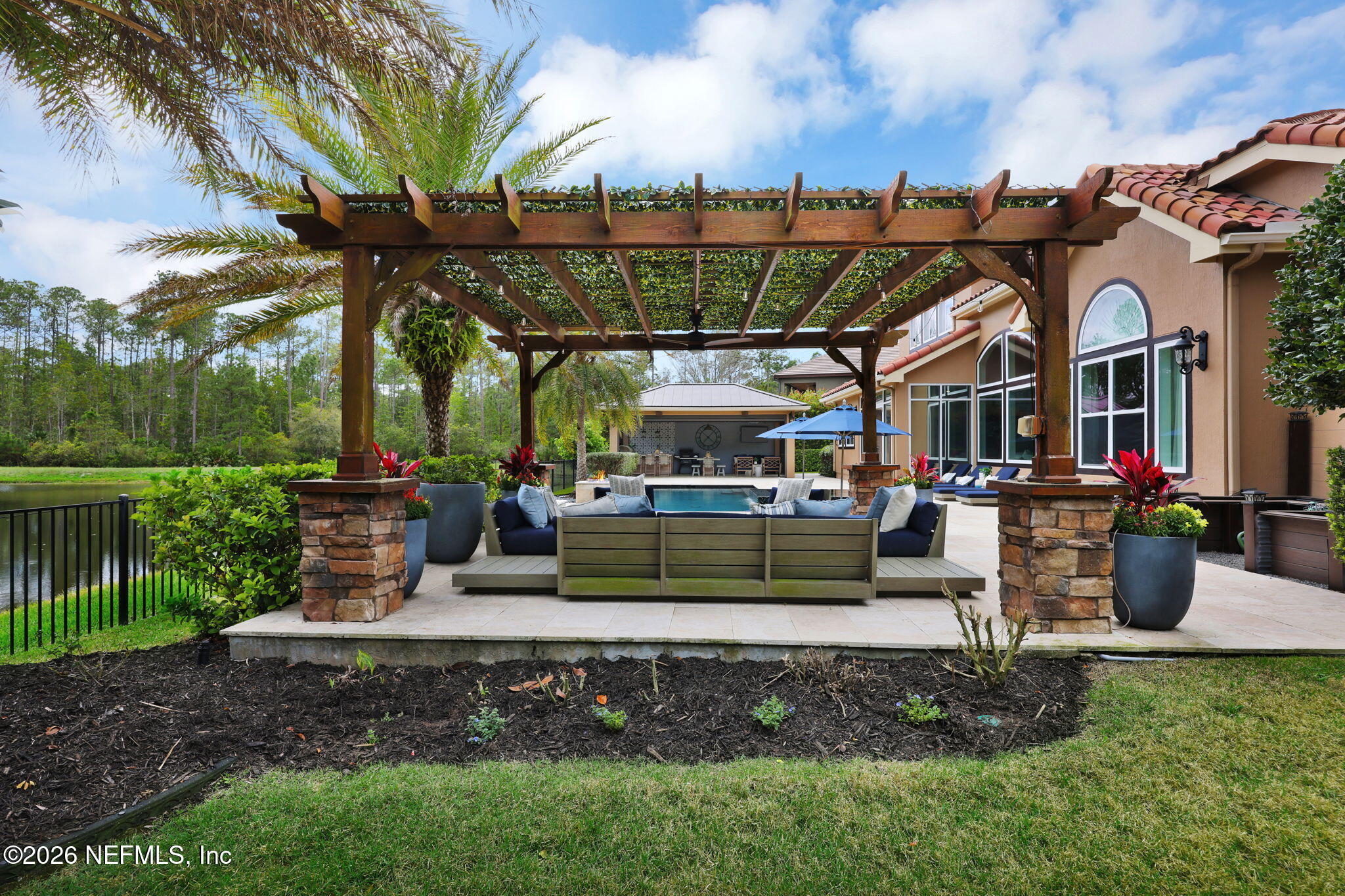 449 DEER VALLEY Drive