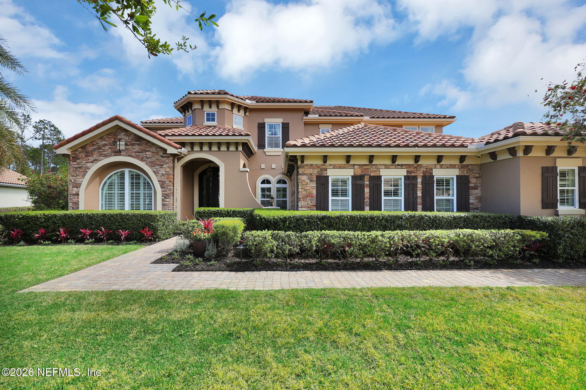 449 DEER VALLEY Drive