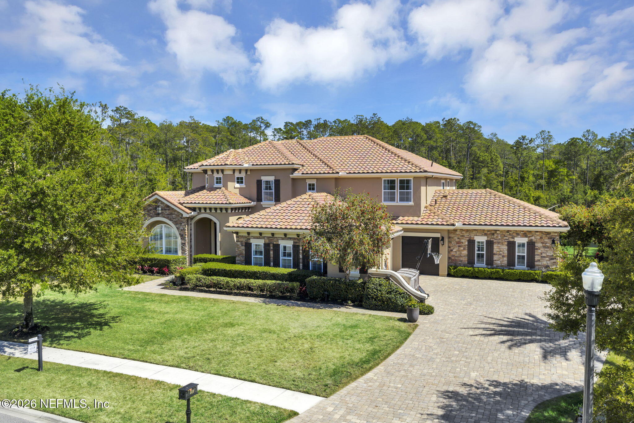 449 DEER VALLEY Drive