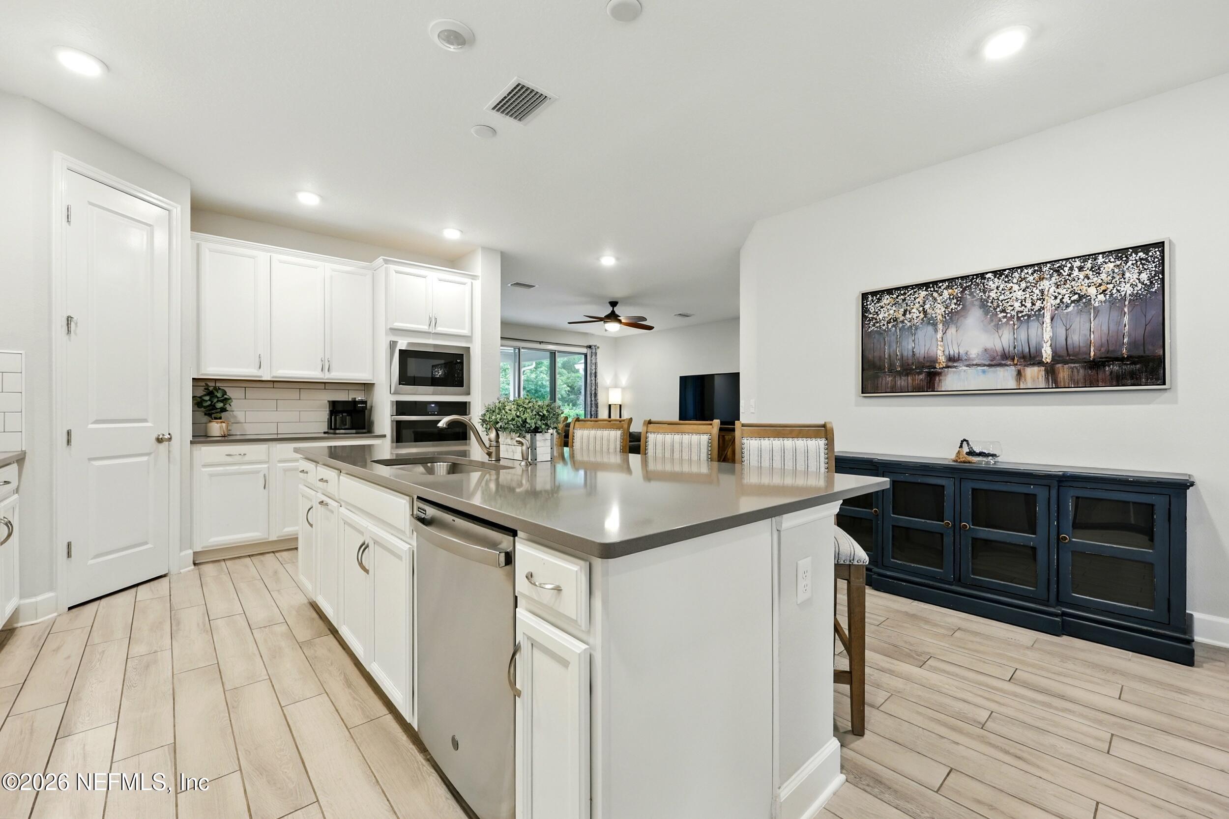 425 UNION HILL Drive