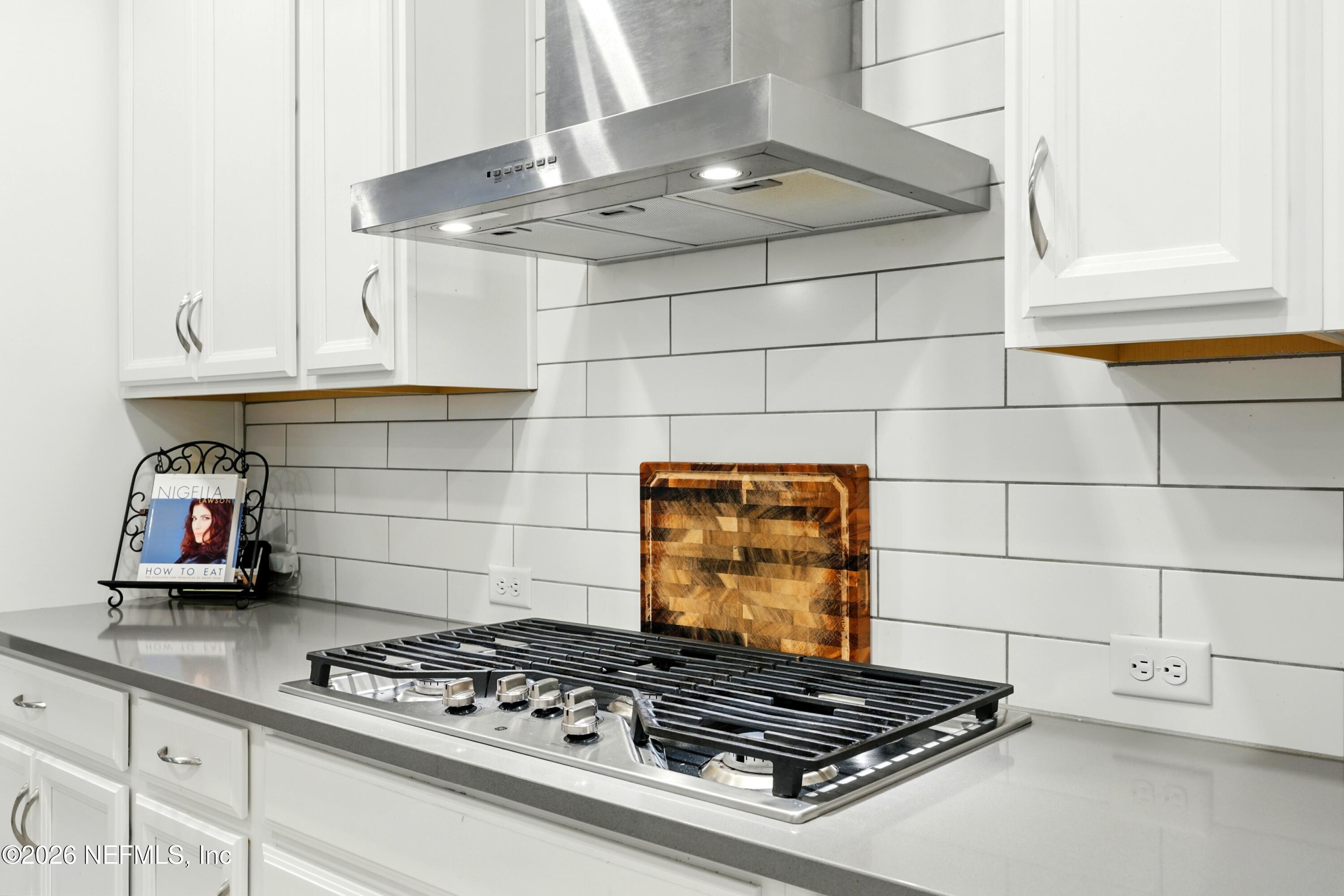 425 UNION HILL Drive