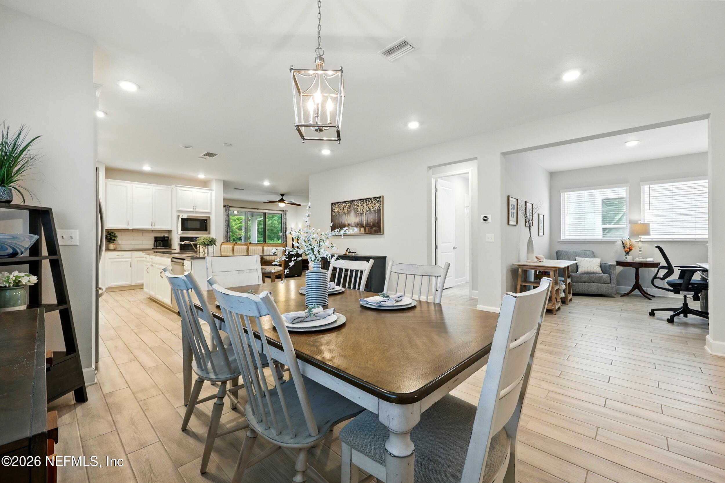 425 UNION HILL Drive