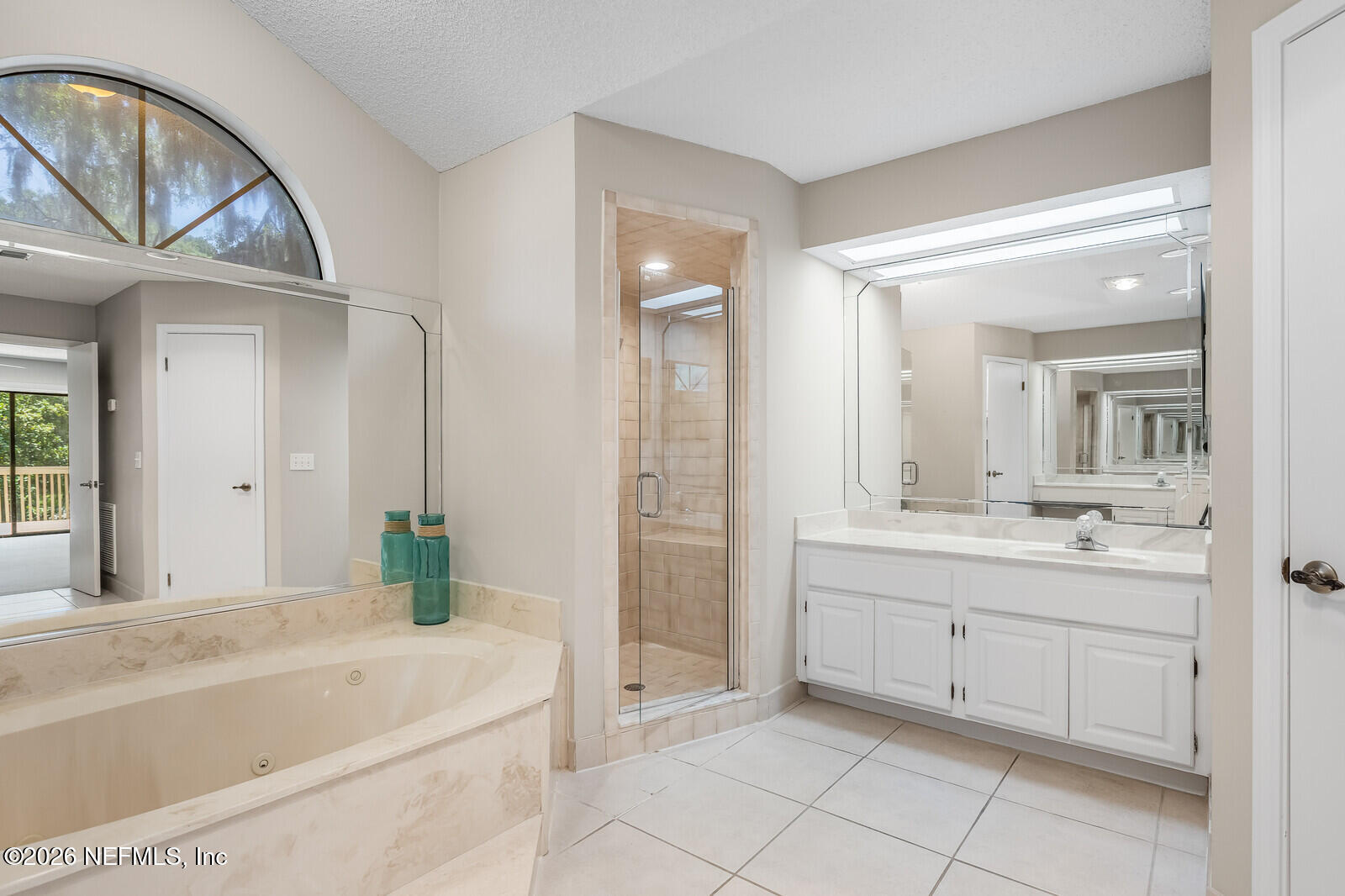 5008 BUTTONWOOD Drive