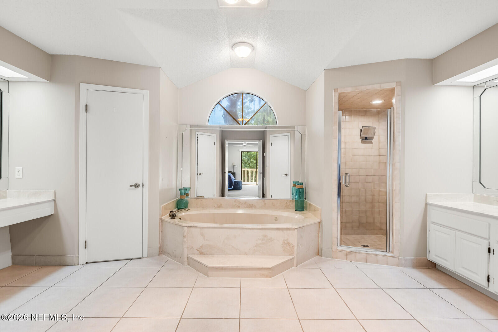 5008 BUTTONWOOD Drive