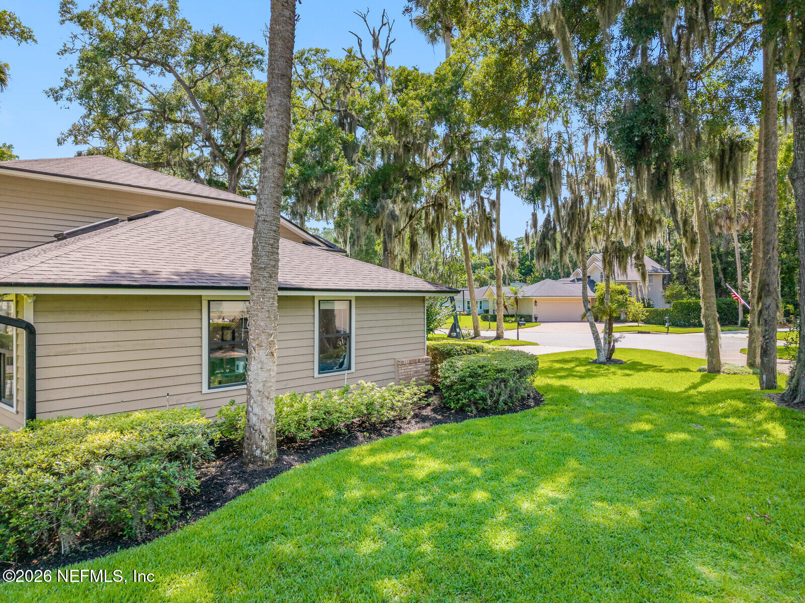 5008 BUTTONWOOD Drive