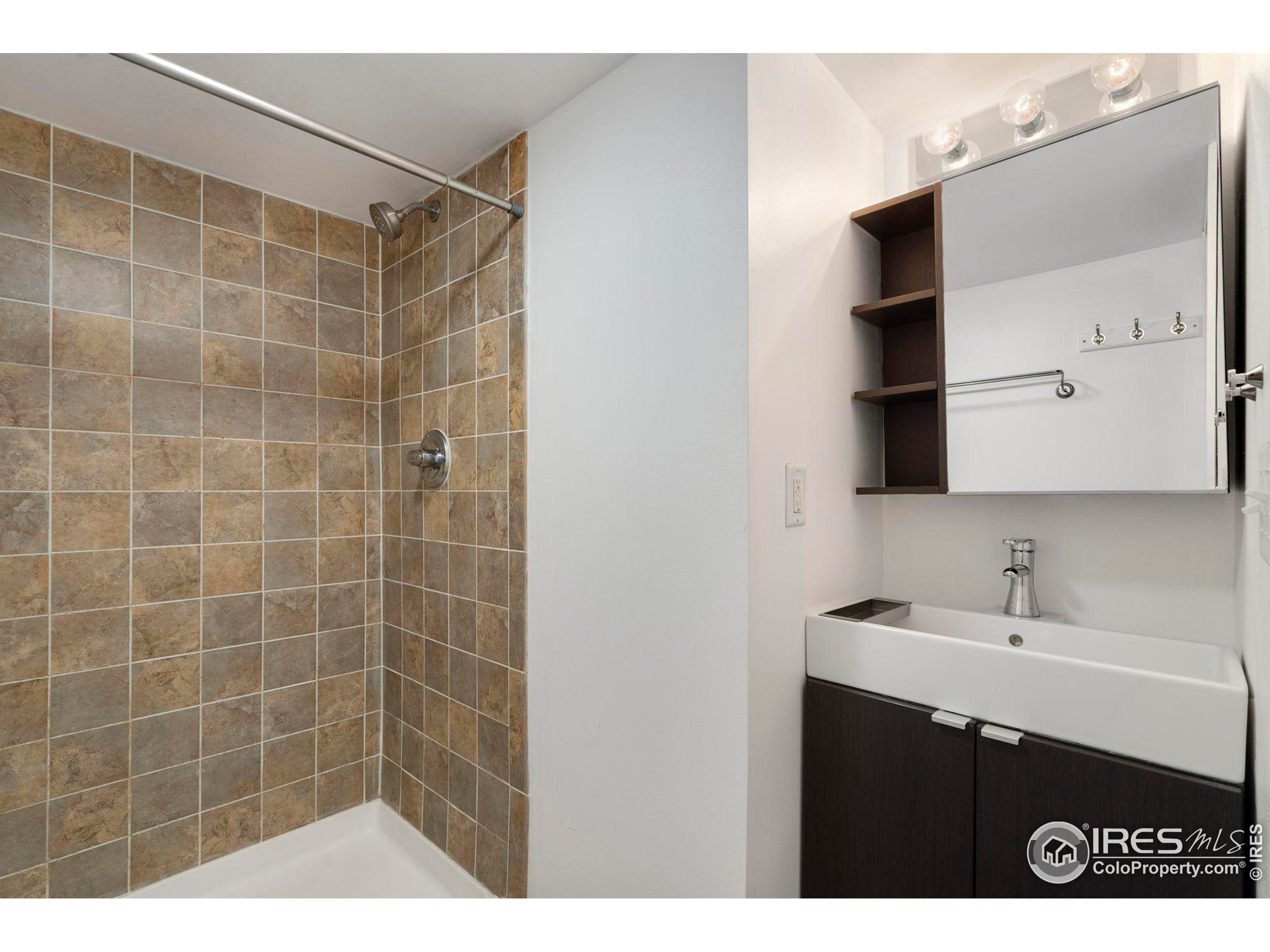 5551 Cornerstone Dr D-19