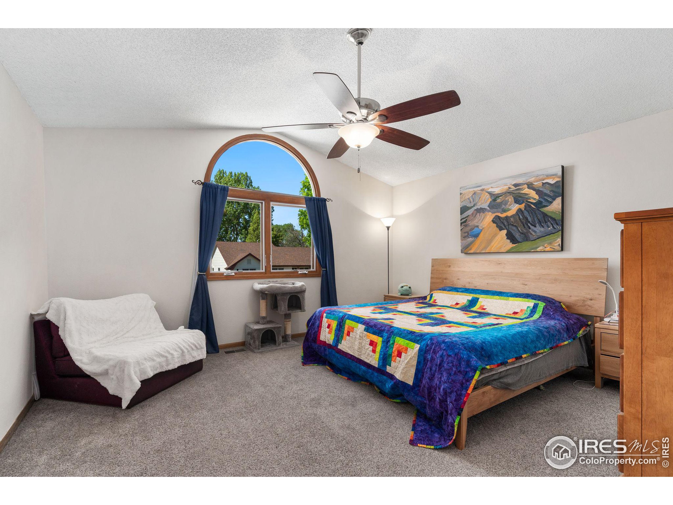 1318 Silk Oak Dr