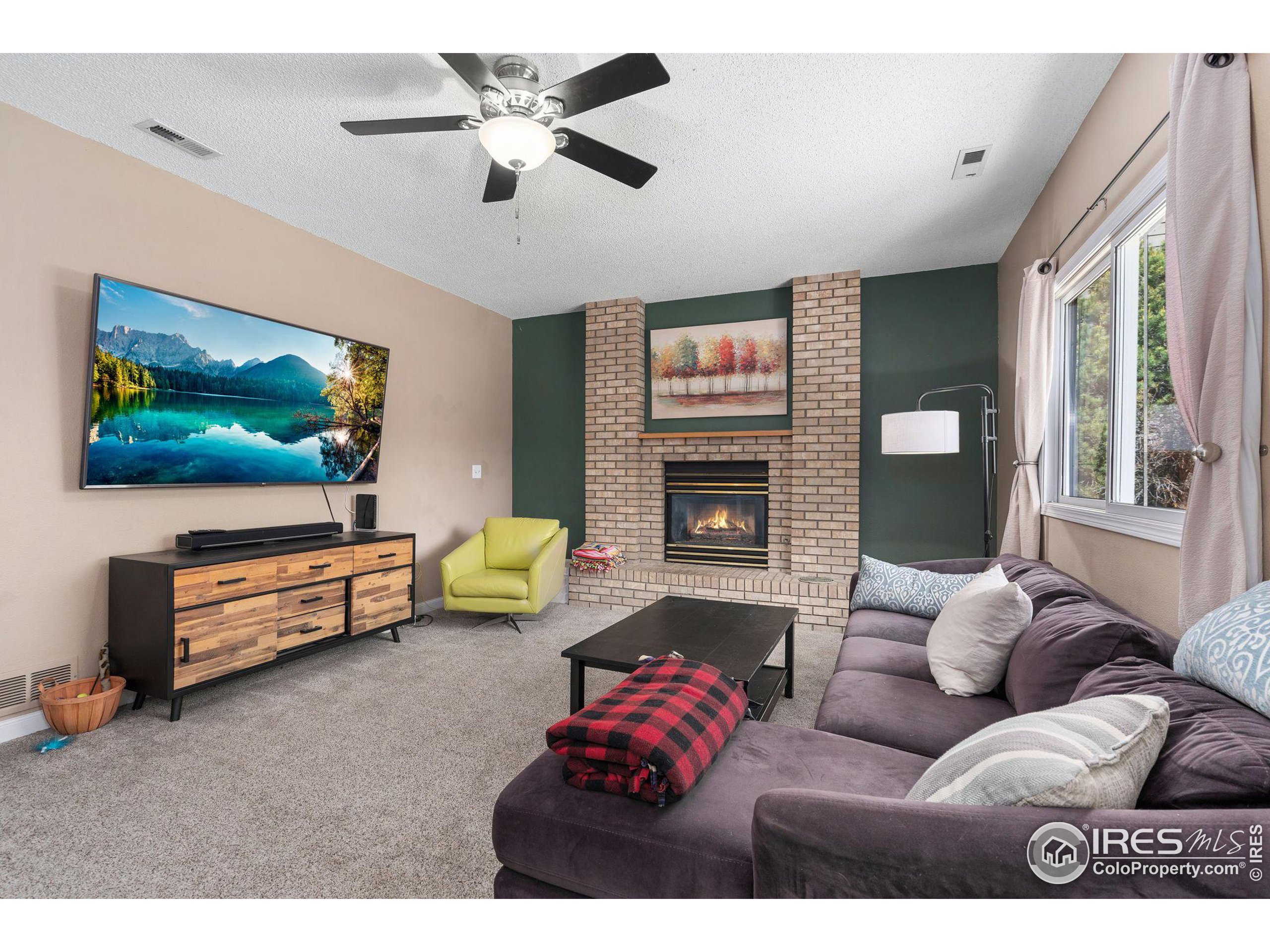 1318 Silk Oak Dr